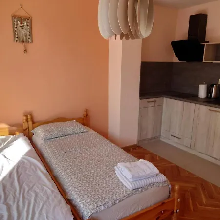 Apartman Yanov's